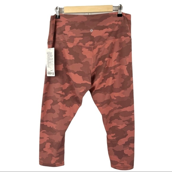 LULULEMON Align Cropped 21" Leggings in Heritage 365 Camo Brier Rose - Picture 5 of 10
